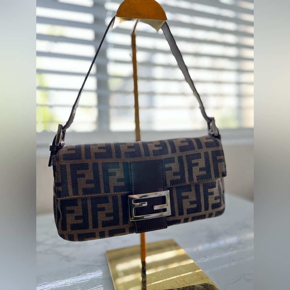 Vintage Fendi Baguette bag